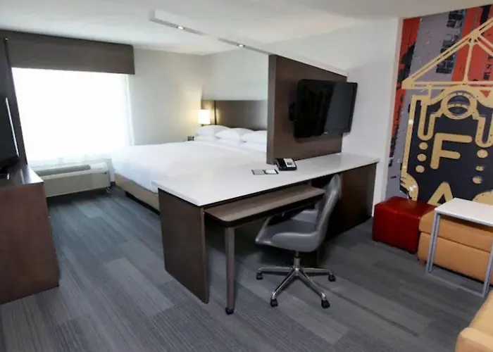 Doubletree By Hilton West Sanford Medical Center Area 4*