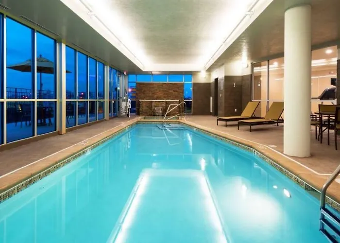 Doubletree By Hilton West Sanford Medical Center Area Hotel Fargo