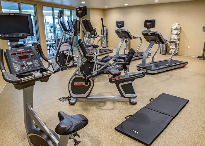 Doubletree By Hilton West Sanford Medical Center Area Hotel Fargo